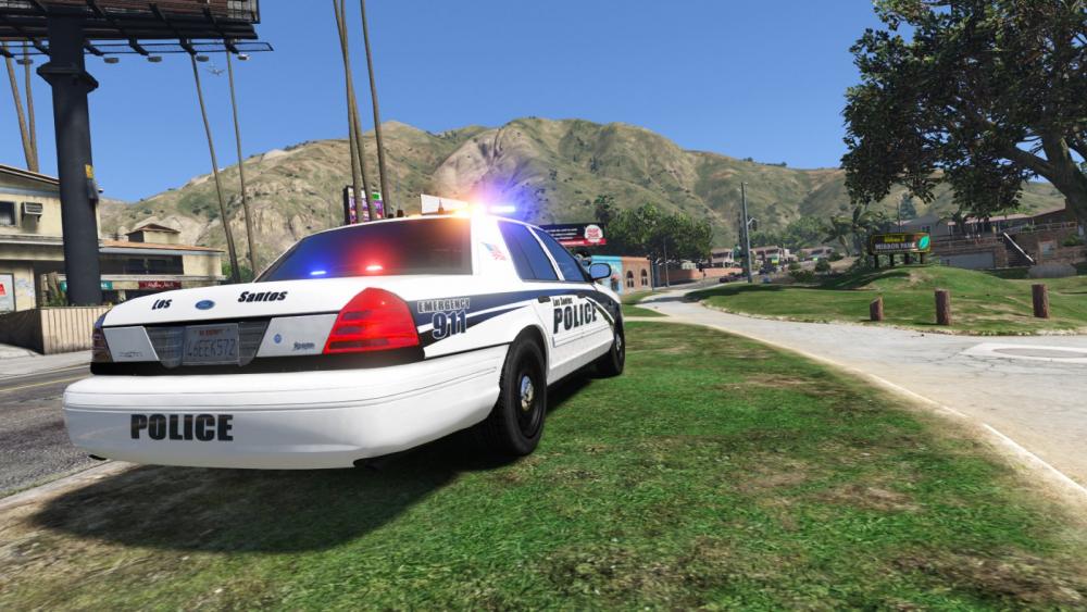 large.LSPD.CVPI.2.jpg.37867b7b3c5ba6b804ec03b77b8ee02f.jpg